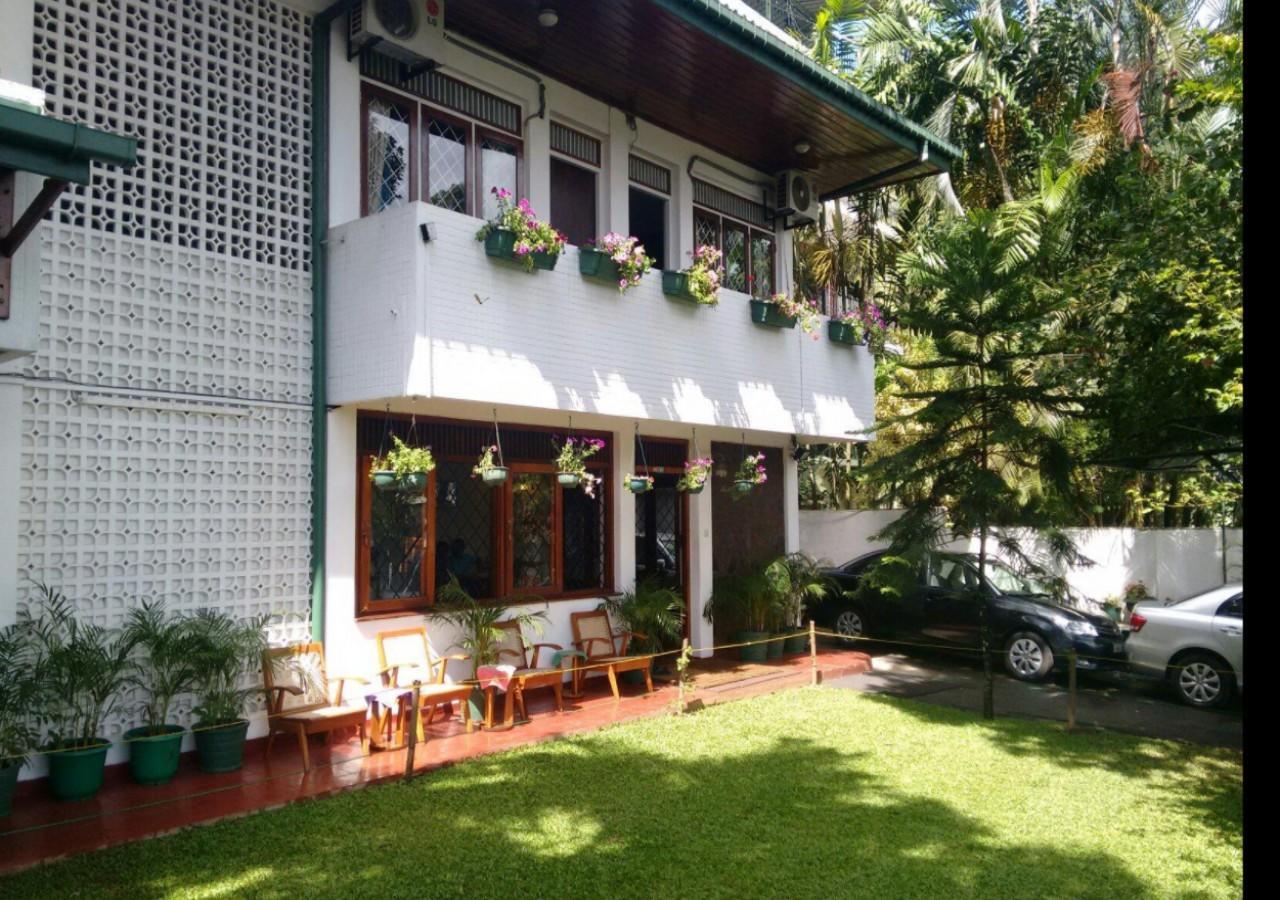Sharon Inn 캔디 외부 사진