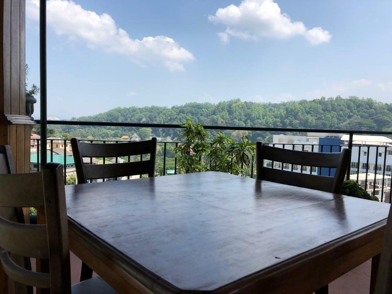 Sharon Inn 캔디 외부 사진
